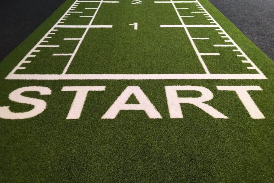 a football field with the words start written on it